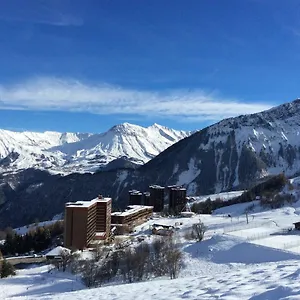  Apartment Les Pistes France